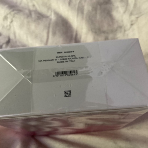 Versace Bright Crystal Travel Set - Picture 3 of 4